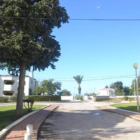 - Walk To Apartamento